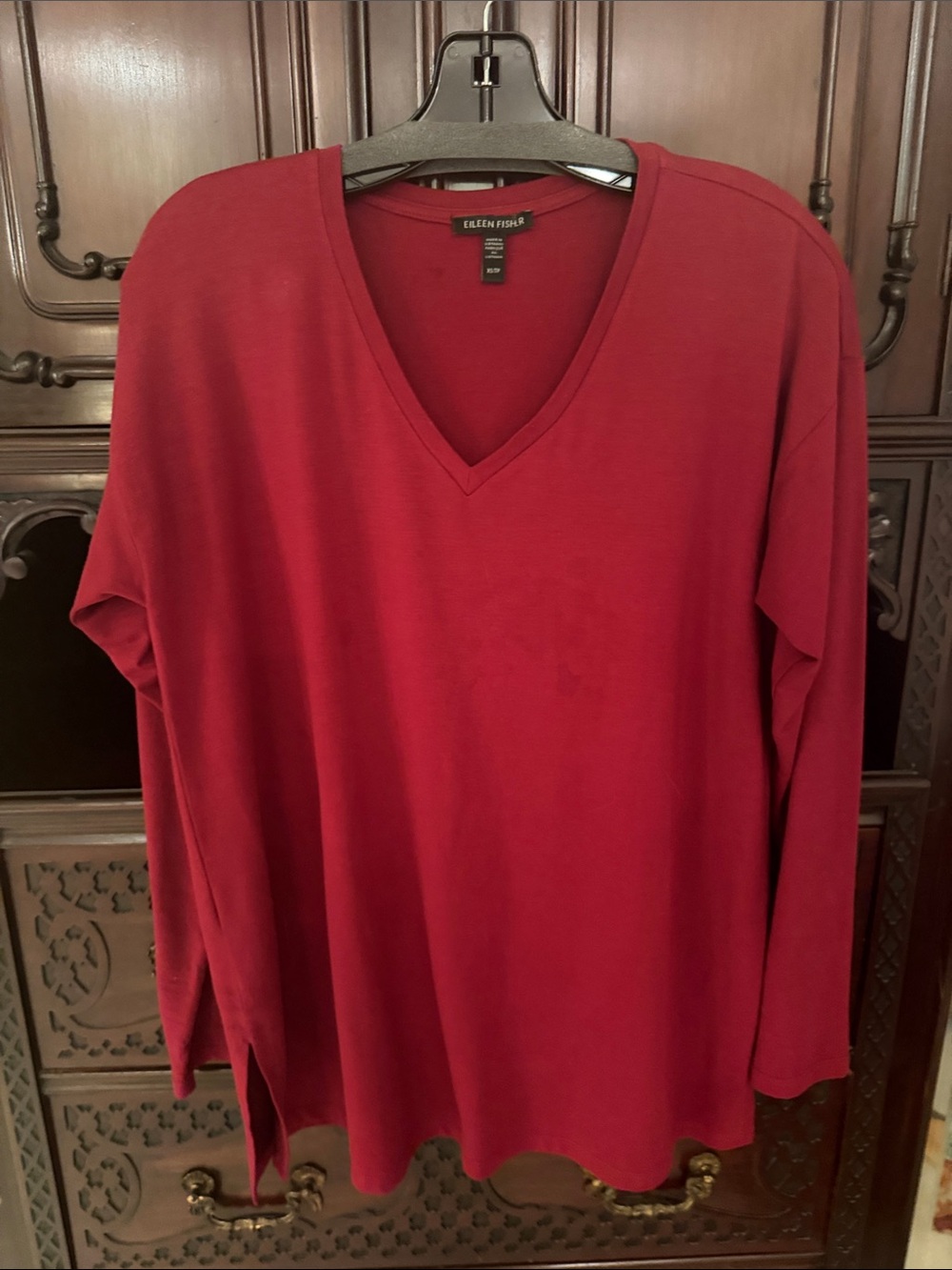 Eileen Fisher V-Neck Long Sleeve Top in Burgundy Red